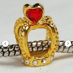 QUEEN OF HEARTS CROWN CHARM❤️14kt gold electroplated